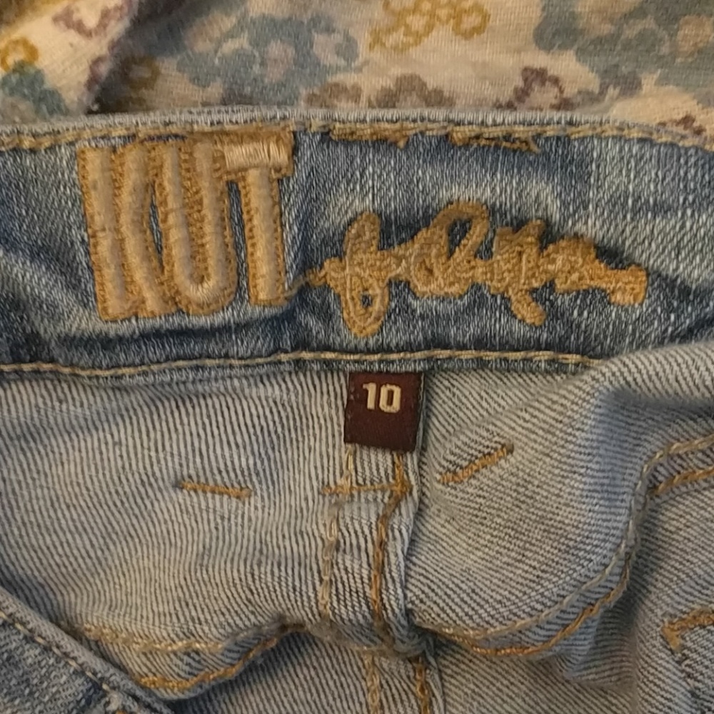 Jeans - Picture 3 of 3